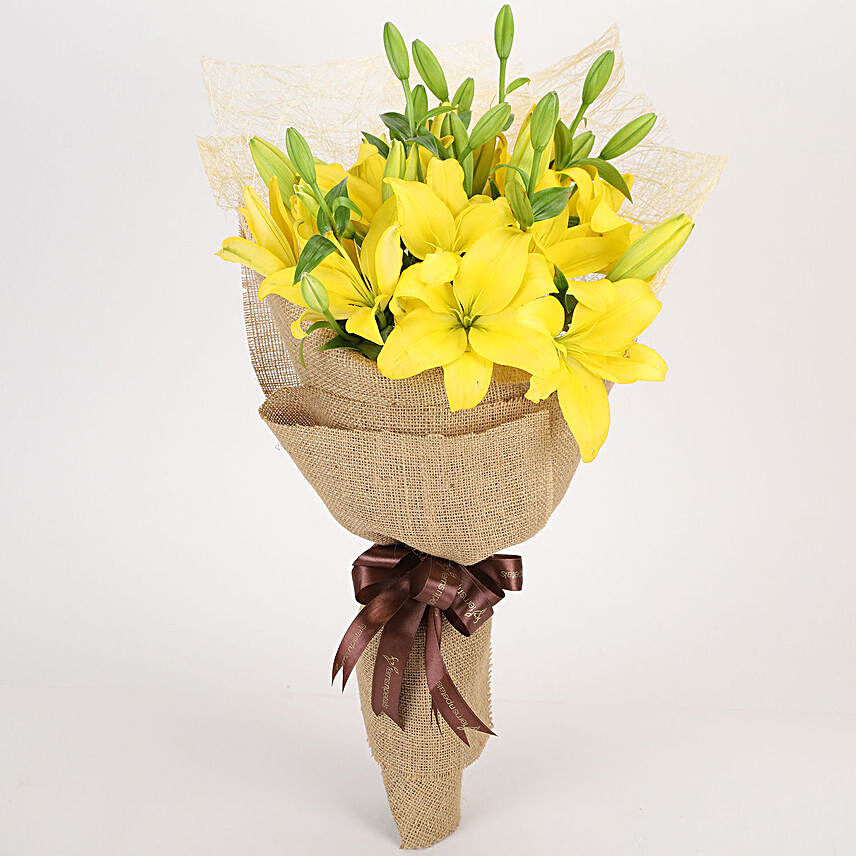 Cheerful Asiatic Yellow Lilies:Send Mothers Day Gifts to Philippines