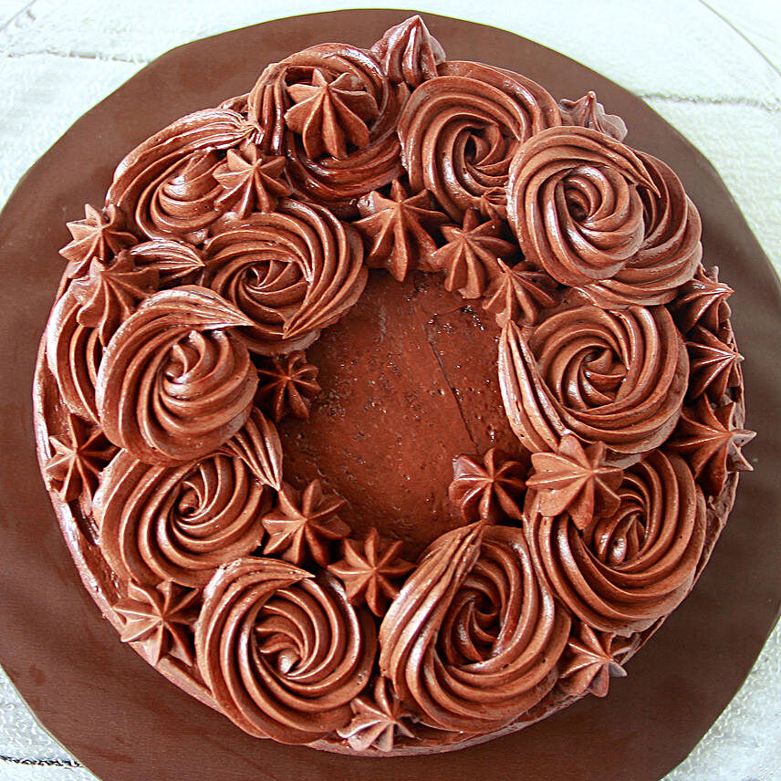 Chocolate Buttercream Wreath Cake