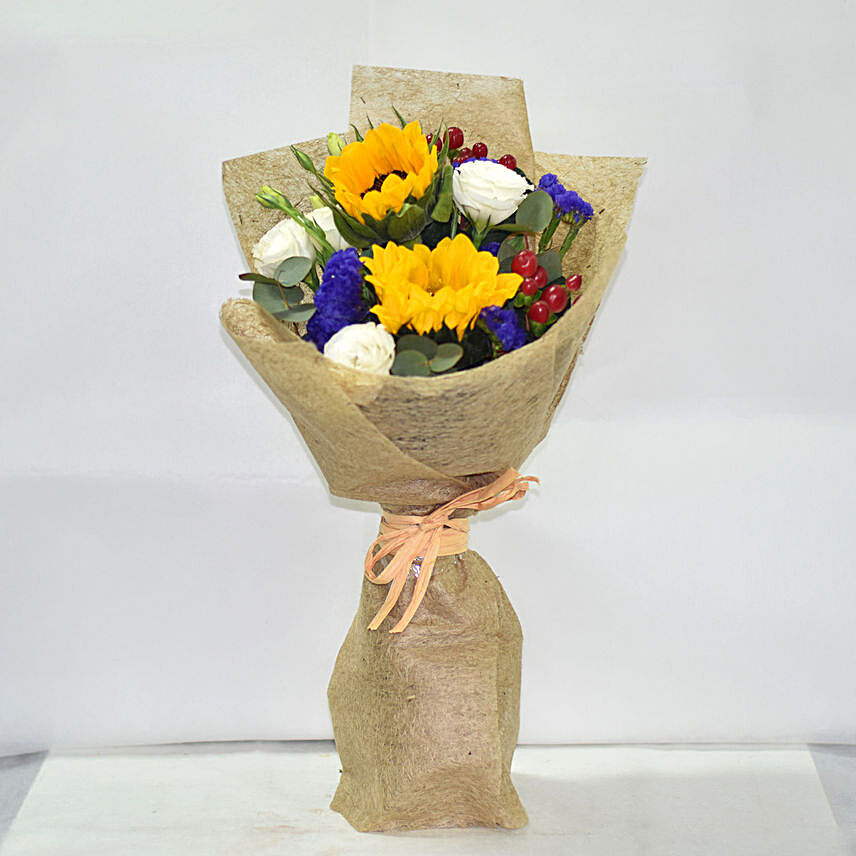 Appealing Mixed Flowers Bunch