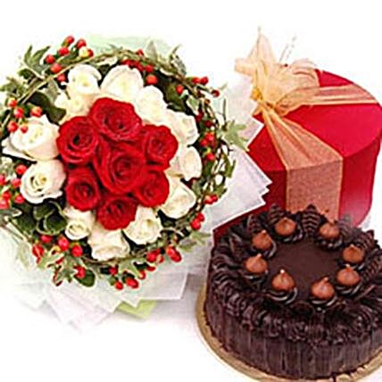 Romantic Gift Hamper:Flower Delivery in Philippines