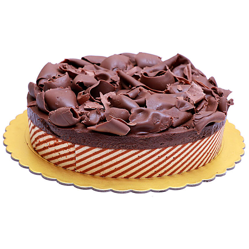 Yummy Chocolate Mousse Cake:Send Birthday Gifts to Qatar