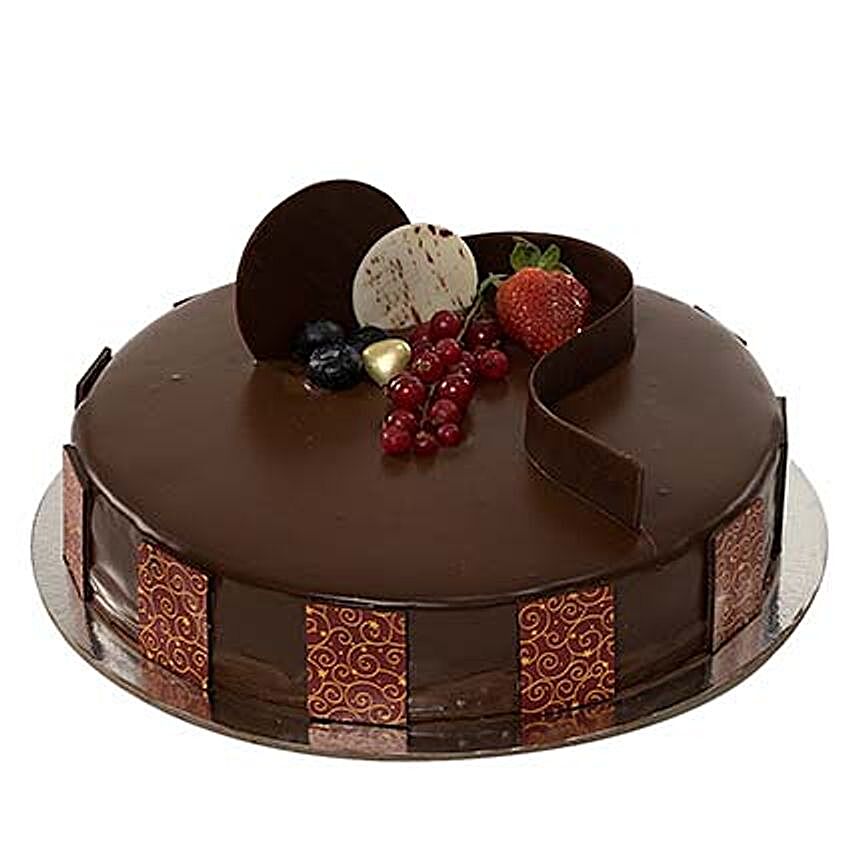 1kg Chocolate Truffle Cake:Send Birthday Cakes to Qatar