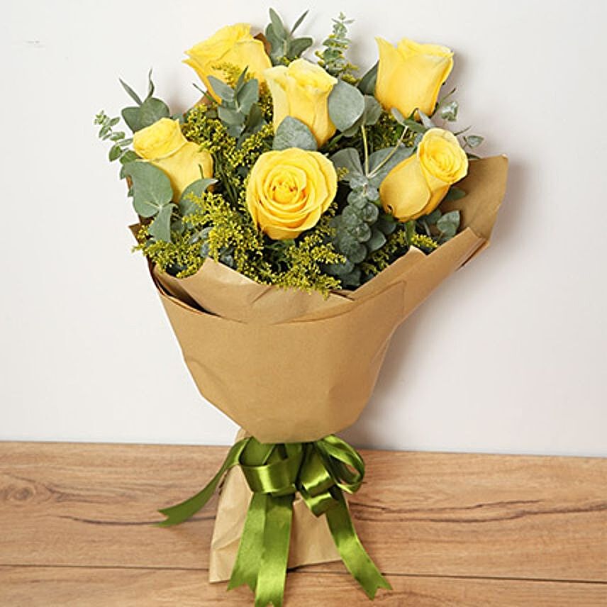 gorgeous yellow roses bouquet