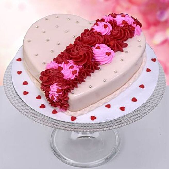 Heart Shape Pistachio Cake qatar Gift Heart Shape Pistachio Cake FNP