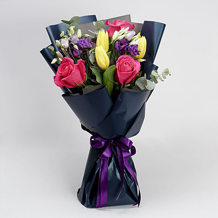 Ravishing Mixed Flowers Bouquet:Premium Flowers to Qatar