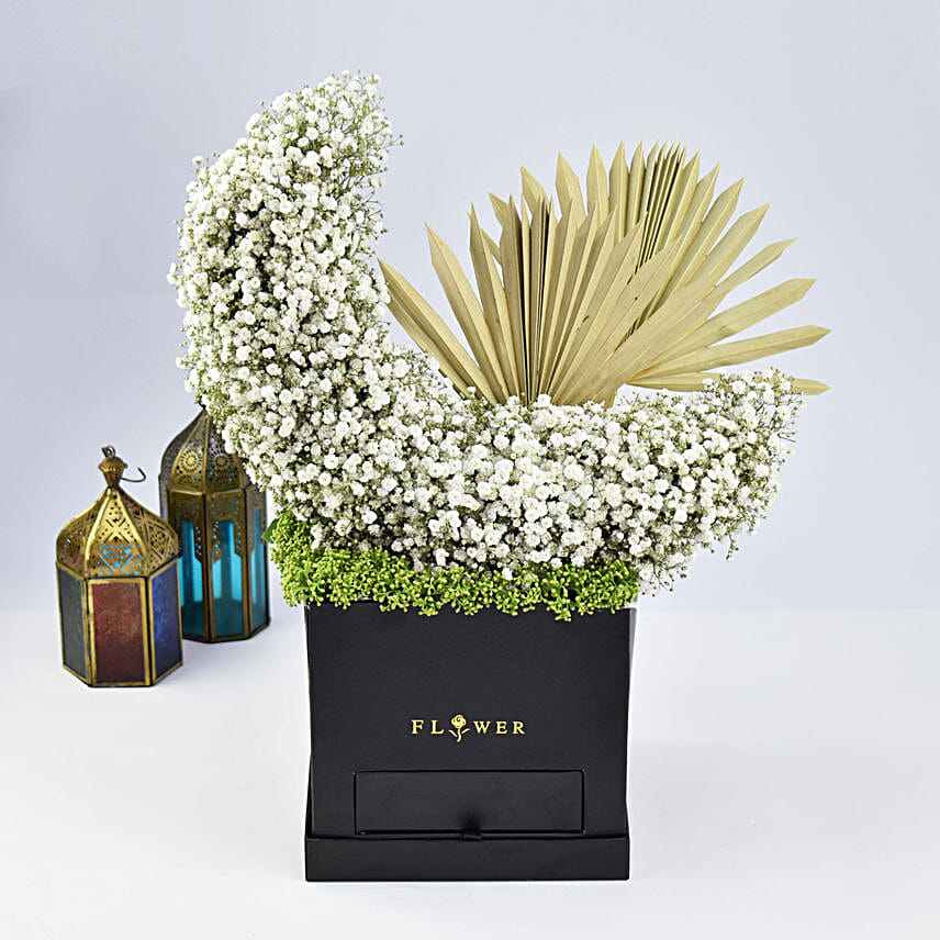 Moon Shape Flowers and Chocolates Box