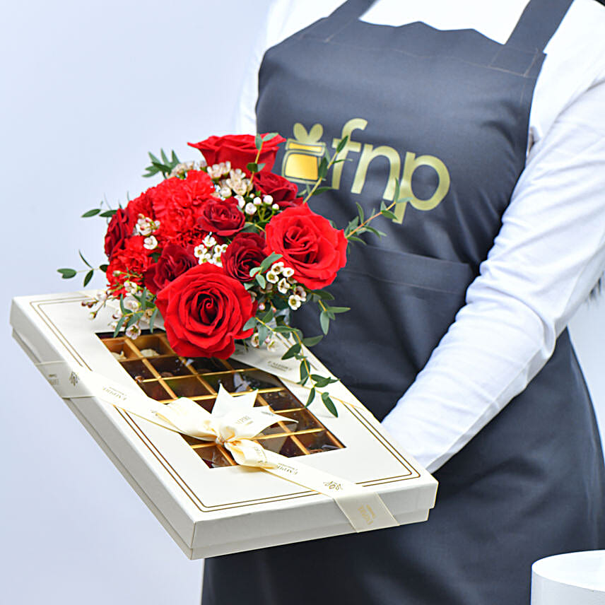 60 Pieces Premium Chocolate Box with Flowers