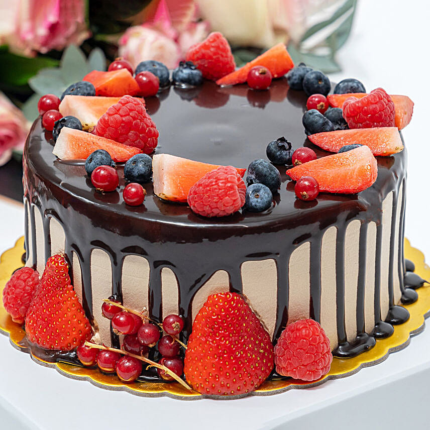 Beautiful Flower Bouquet with Black Forest Cake