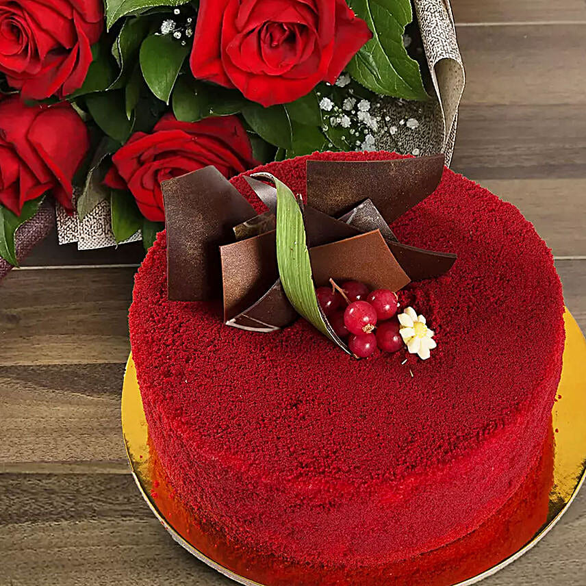 Red Roses with Red Velvet Cake
