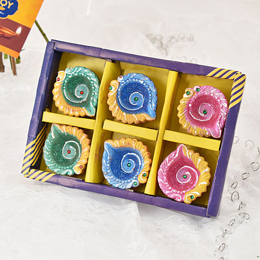Sparks of Joy Diwali Flower Bouquet With Diyas