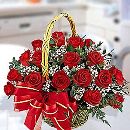 30 Red Roses Arrangement:Send Rose Day Gifts to Qatar