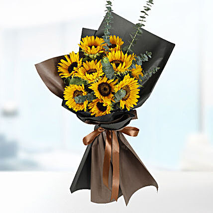 online sunflower bouquet:Flower Delivery Qatar