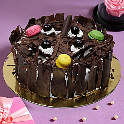 Black Forest Cake 1 Kg:National Day Gifts