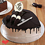 Heart Shaped Cream Chocolate Cake 1 Kg