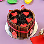 Heart Shaped KitKat Cake- 1 Kg