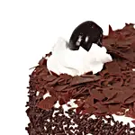 Yummy Black Forest Treat Cake Half Kg