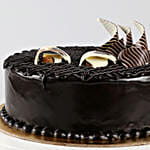 Rich Chocolate Splash Cake Half kg Eggless