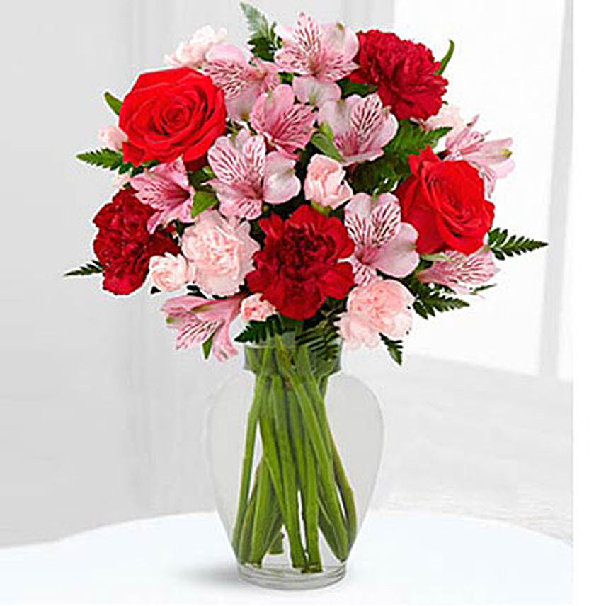 Love In Bloom Bouquet:Valentines Day Flowers to Saudi Arabia