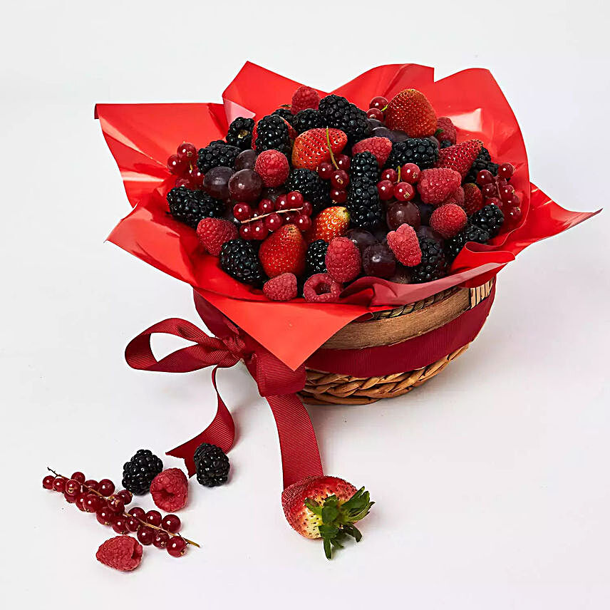 Berries Sensation Basket:Gift Hampers to Saudi Arabia