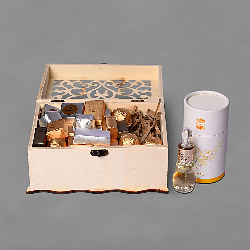 Silk Musk Perfume And Chocolates Box:Gift Baskets to Saudi Arabia