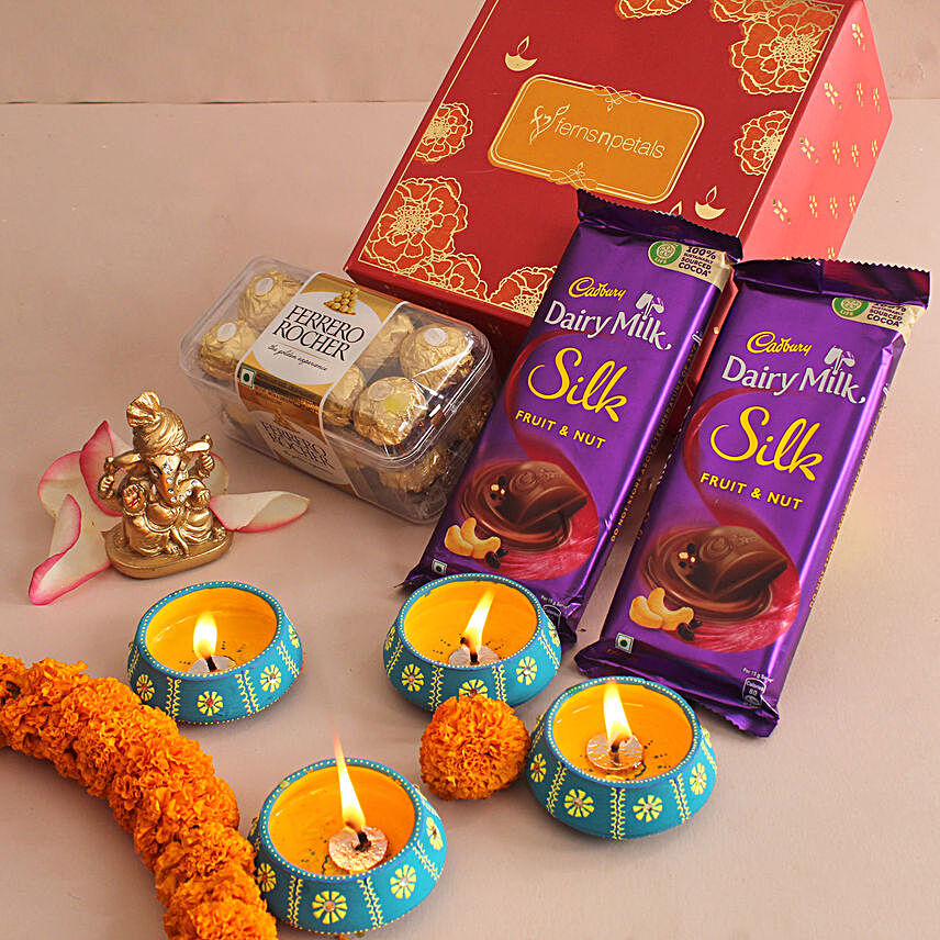 Chocolates With Pagdi Ganesha Idol N Diyas