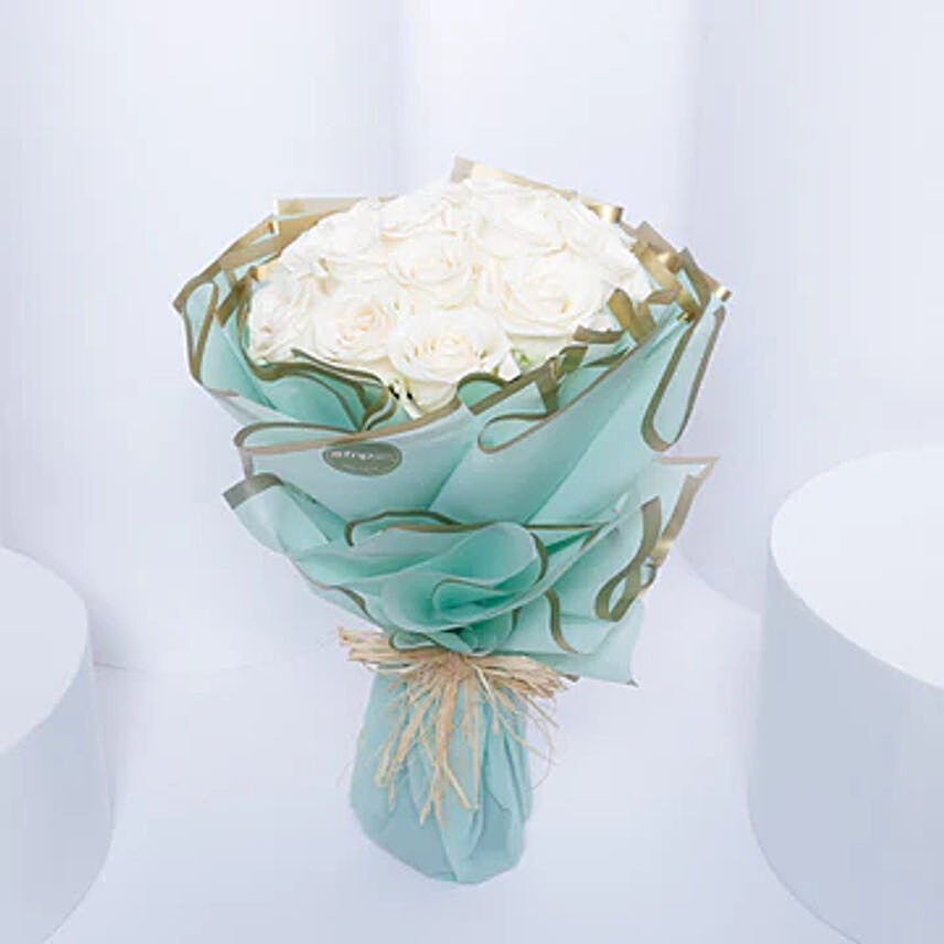 15 White Roses Bouquet
