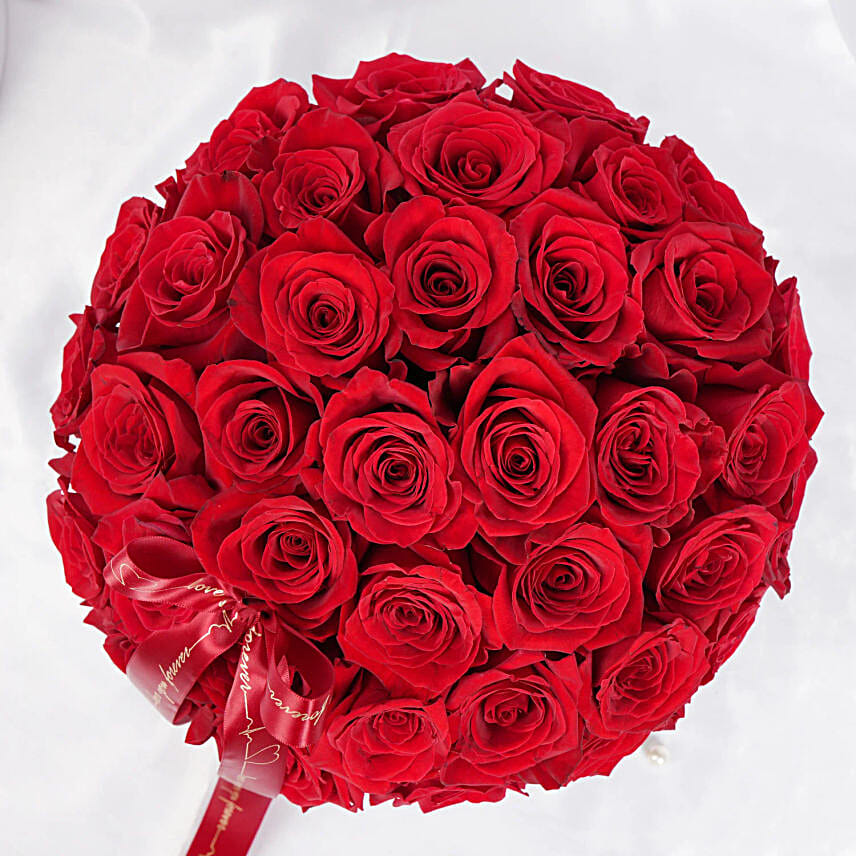 Love Gesture  35 Valentines Red Roses Box
