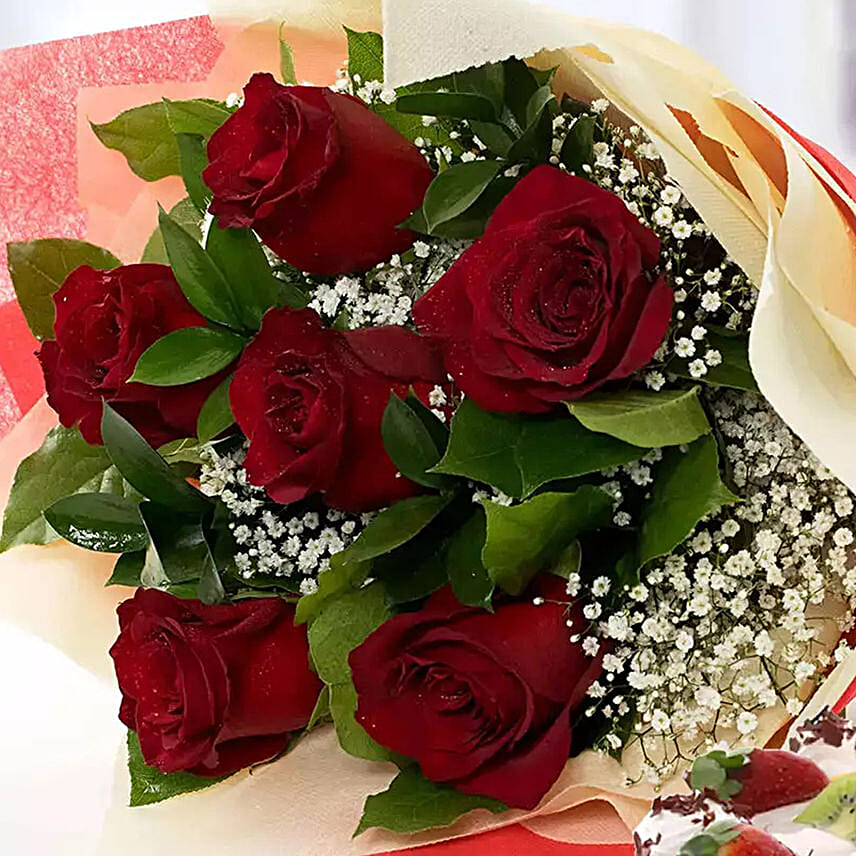Red Roses & Black Forest Cake- Half Kg