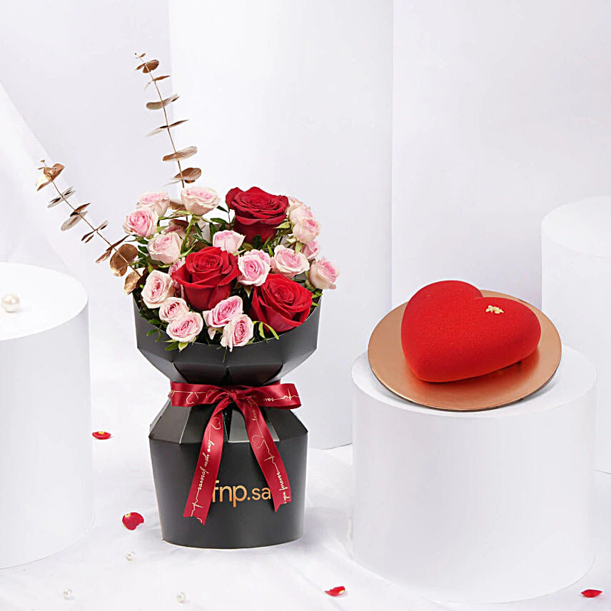 Valentine Combo  Spray Rose Bouquet N Heart Shape Cake