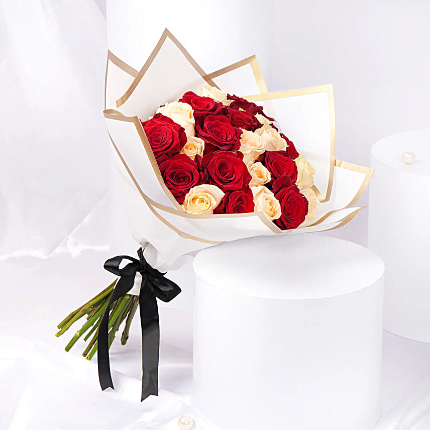 Valentine Peach N Red Rose Bouquet