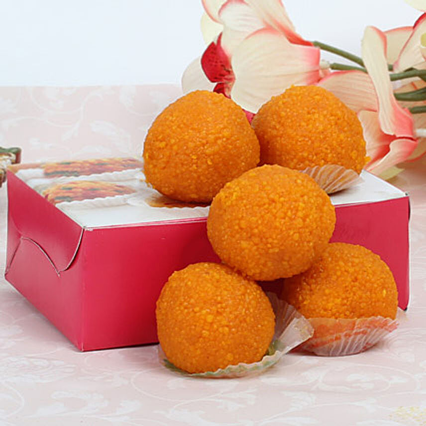Moti Choor Laddoo:Send Sweets to Singapore