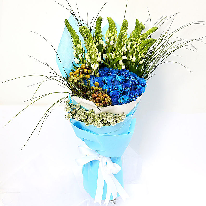 20 Splendid Blue Roses Bouquet