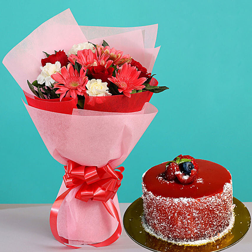 Exotic Flowers Bouquet with Mini Cheese Cake