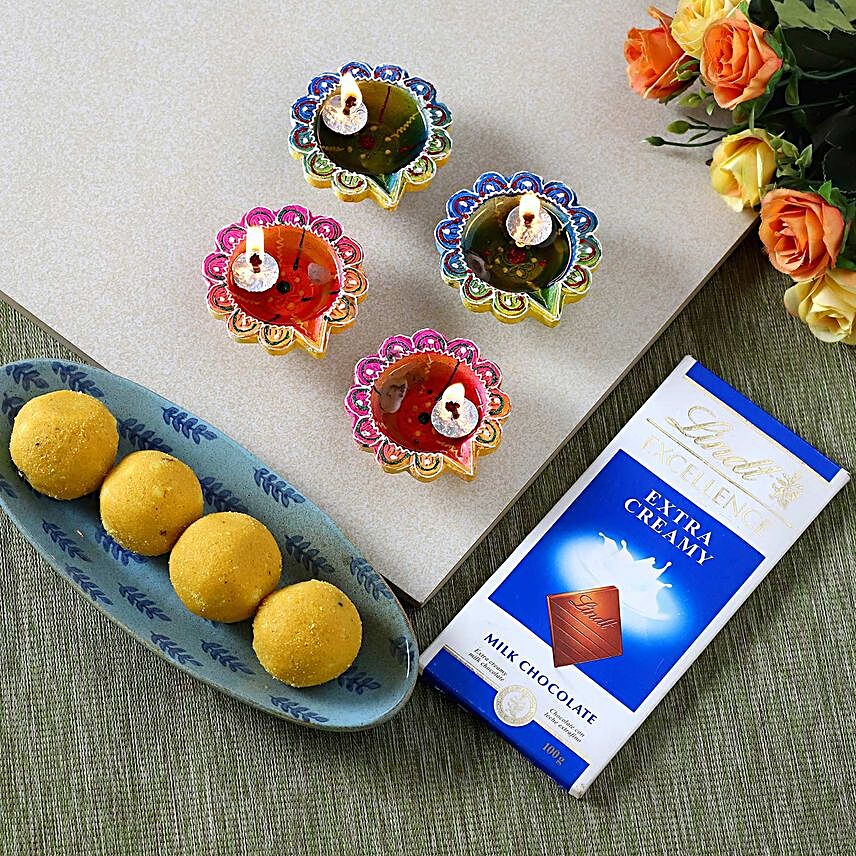 Designer Diyas With Lindt And Besan Ladoo:Diwali Gifts to Singapore