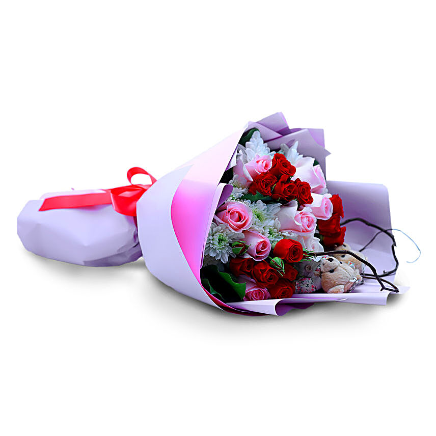 Lovable Flowes Bouquet For Valentine:Send Kiss Day Gifts to Singapore