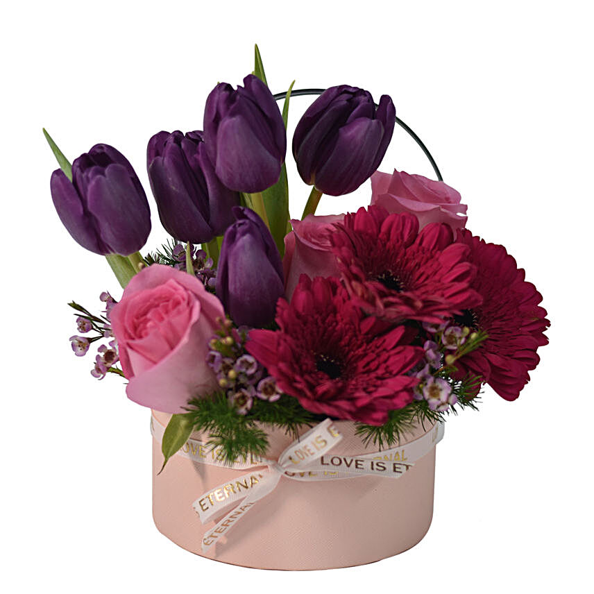 Ravishing Mixed Flowers Arrangement:Women's Day Gift Delivery in Singapore