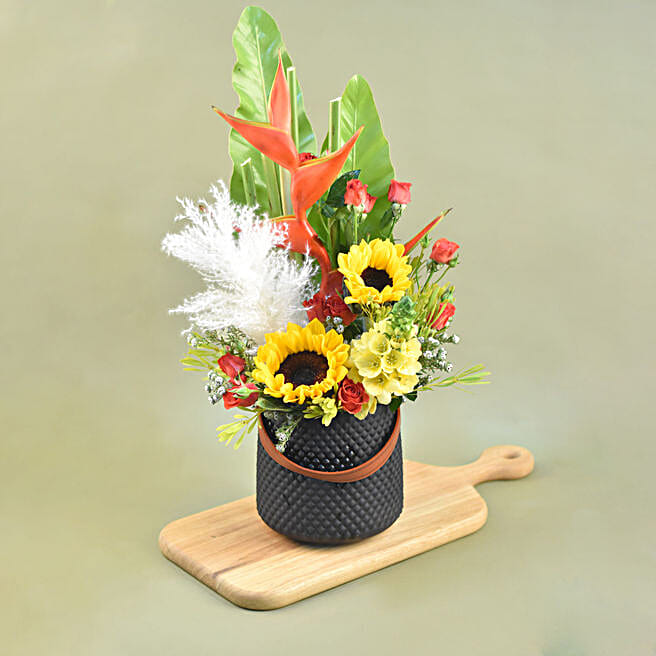 Vibrant Mixed Flowers Black Vase singapore Gift Vibrant Mixed Flowers