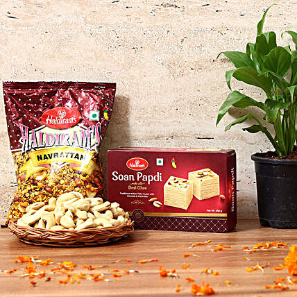 Perfect Sargi Hamper:Send Bhai Dooj Sweets To Singapore