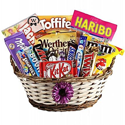 Special Easter Treat Basket:Send Easter Gifts to Singapore