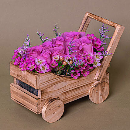 Elegant Purple Roses Arrangement:Send Flowers to Singapore