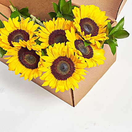 Vibrant Sunflowers Box:Send Flowers to Singapore