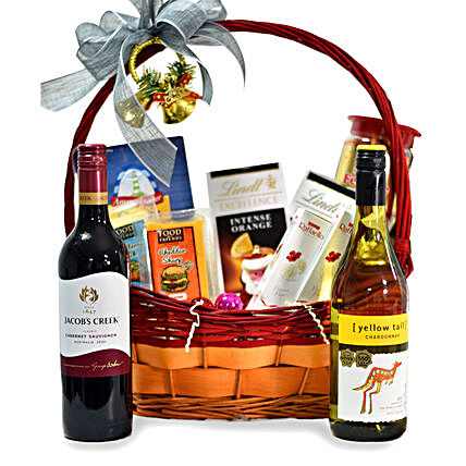Wine Sweet Treats Christmas Special Basket:Xmas Gift Baskets to Singapore