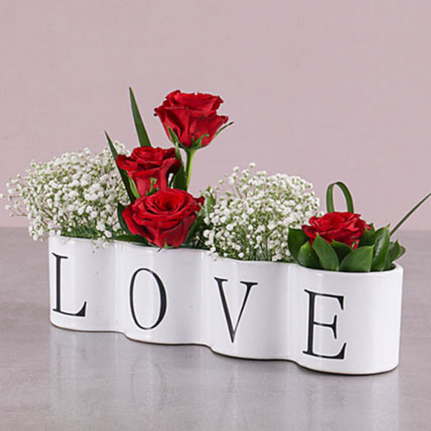 Love Red Rose Arrangement:Send New Year Gifts to South Africa