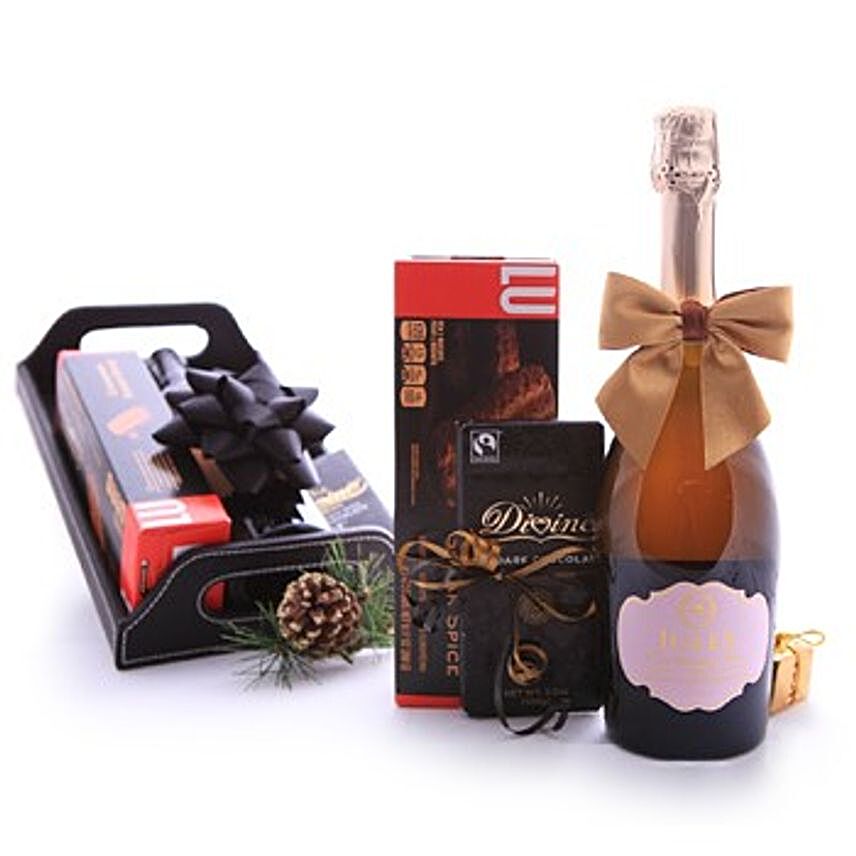 Gourmet Snack Wine Combo:Gift Delivery in Taiwan