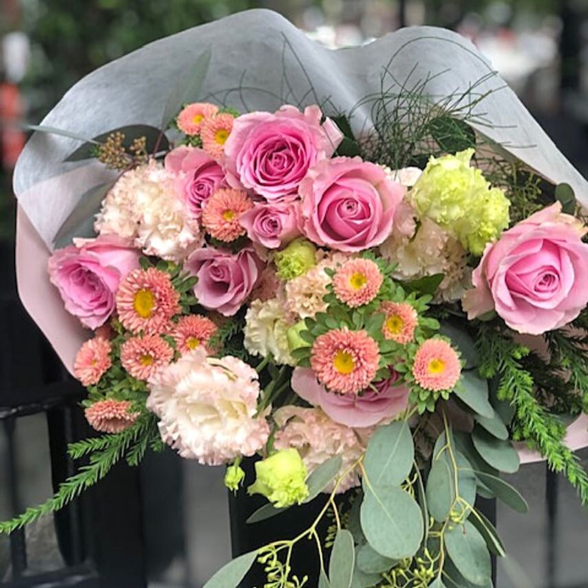 Charming Mixed Flowers Bouquet