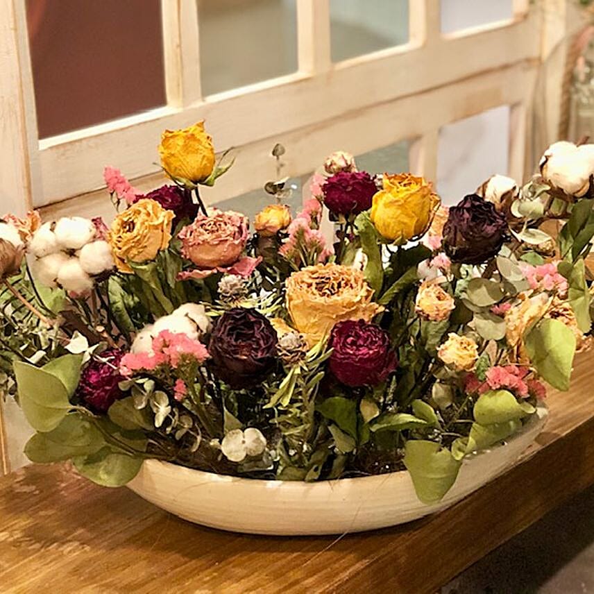 Graceful Dried Flowers Arrangement
