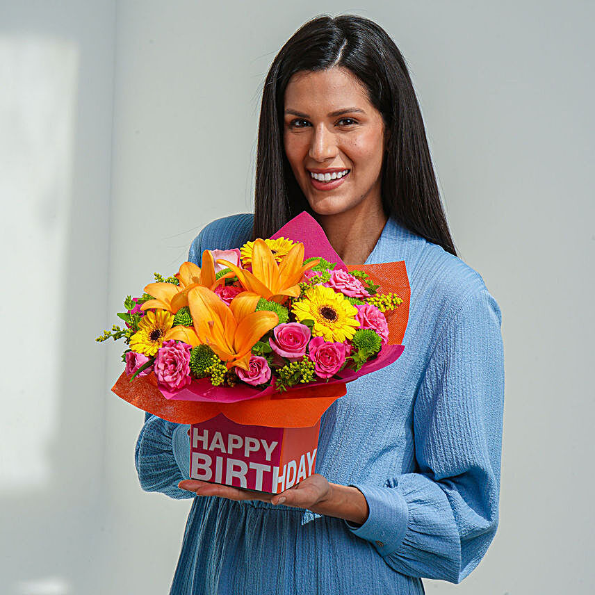Rosy Birthday Present:Send mixed Flowers to UAE