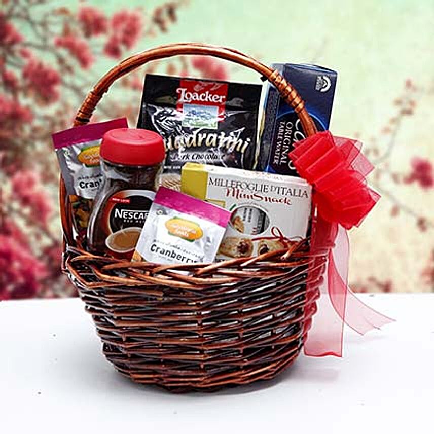 Christmas Gift Basket:Gift Baskets to UAE