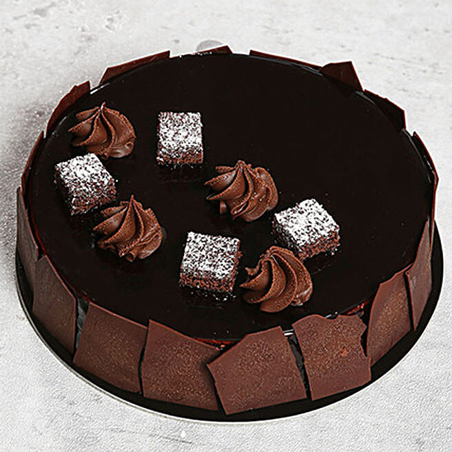 Chocolate Sponge Cake uae Gift Chocolate Sponge Cake FNP