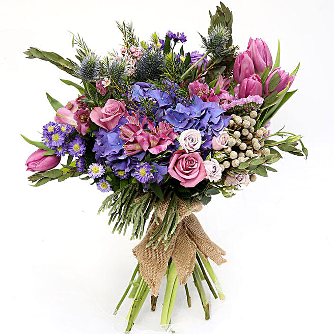 Elegant Mixed Roses and Tulips Bouquet uae Gift Elegant Mixed Roses